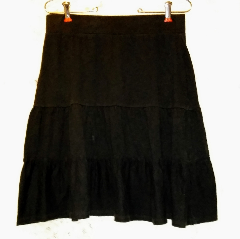 REDUCED PRICE! Ann Taylor 'Loft' Black Skirt Sz~XS